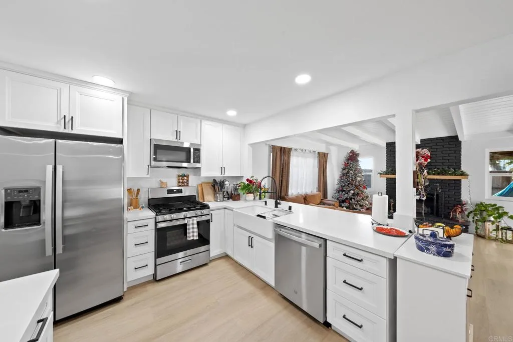 https://cdn.realtyfeed.com/cdn/127/306323455/7c52c2dfaef21c1401c29892334ea7b1.webp