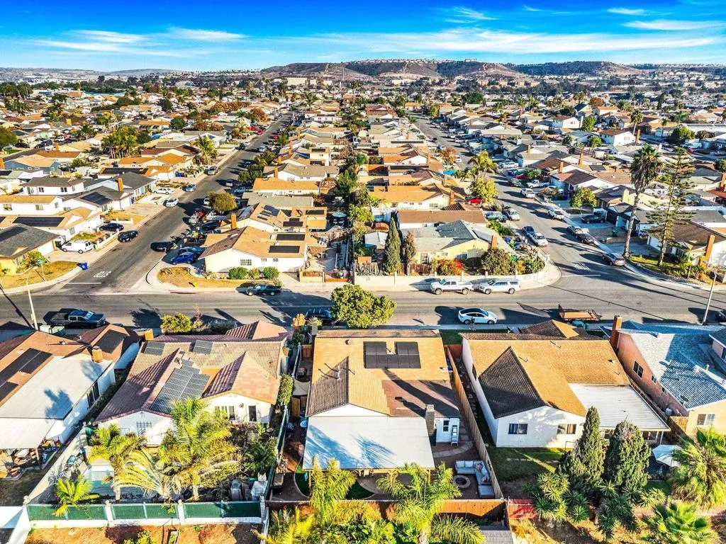 https://cdn.realtyfeed.com/cdn/127/306323455/7dbc5add4c98ee1faec863394e36186f.webp