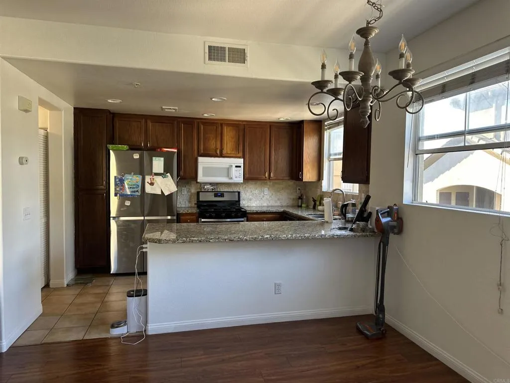 https://cdn.realtyfeed.com/cdn/127/306323625/27e86a37ea1f32eeb08c0f083811ec9a.webp