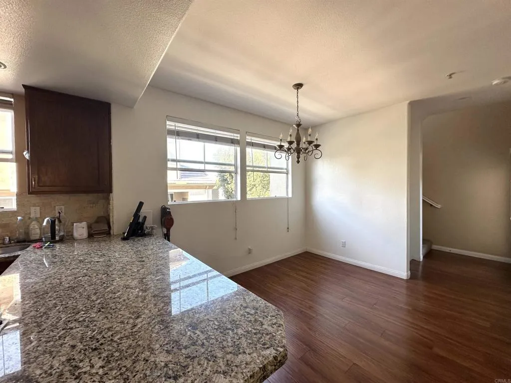 https://cdn.realtyfeed.com/cdn/127/306323625/300235a57df8c973f4522faab82e4d33.webp