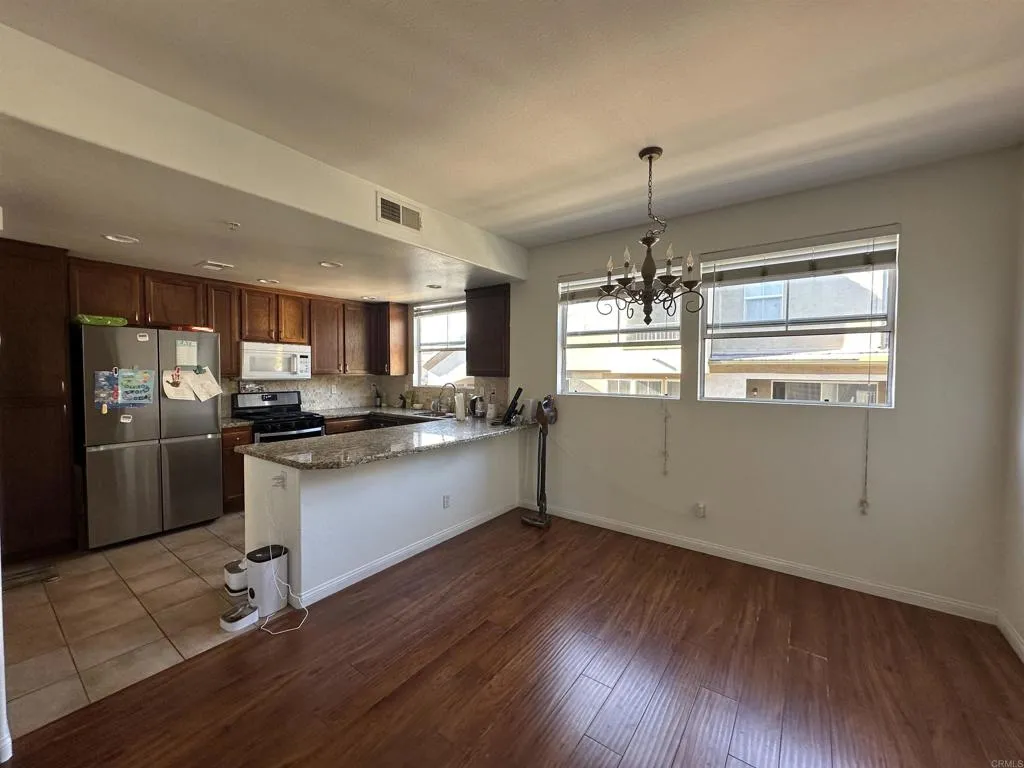 https://cdn.realtyfeed.com/cdn/127/306323625/3292f49bb3090e546c7eee039f404977.webp