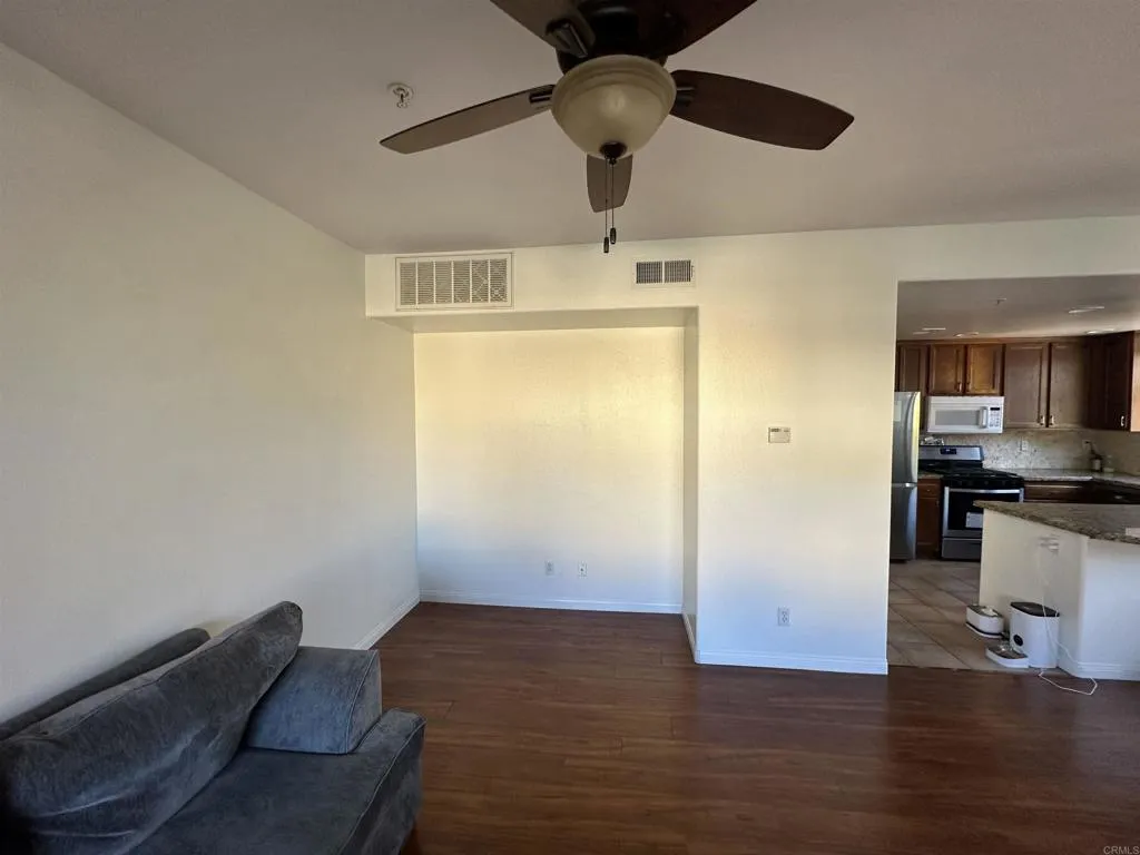 https://cdn.realtyfeed.com/cdn/127/306323625/af706f792b10da63b24fe6529144c4f7.webp