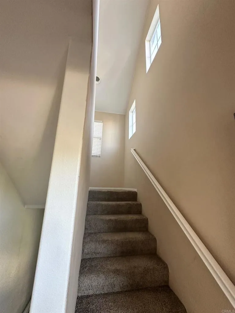 https://cdn.realtyfeed.com/cdn/127/306323625/ca289ee8aab2d7f4a0213cdcd451f8cd.webp