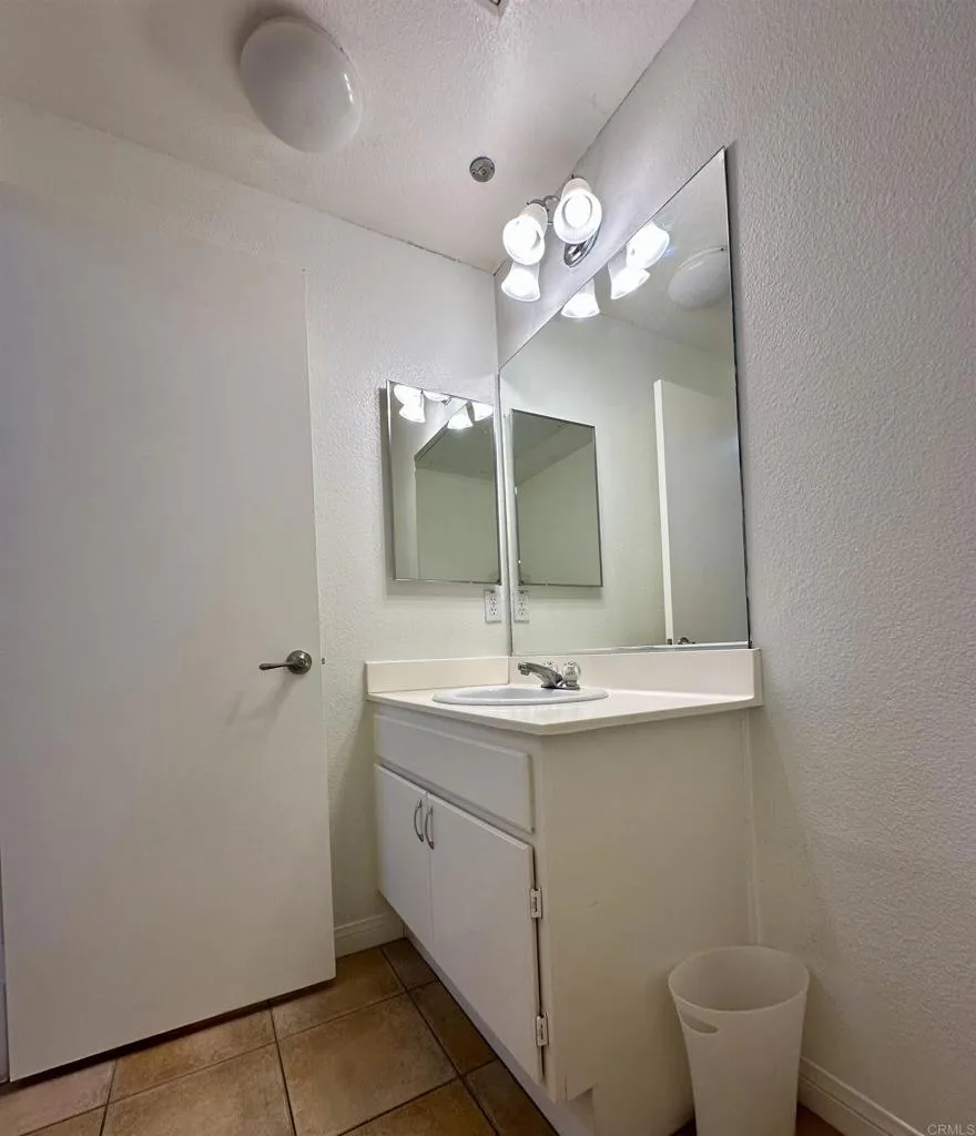 https://cdn.realtyfeed.com/cdn/127/306323625/fdb4e971ad57a59c8a236bef8db4278f.webp