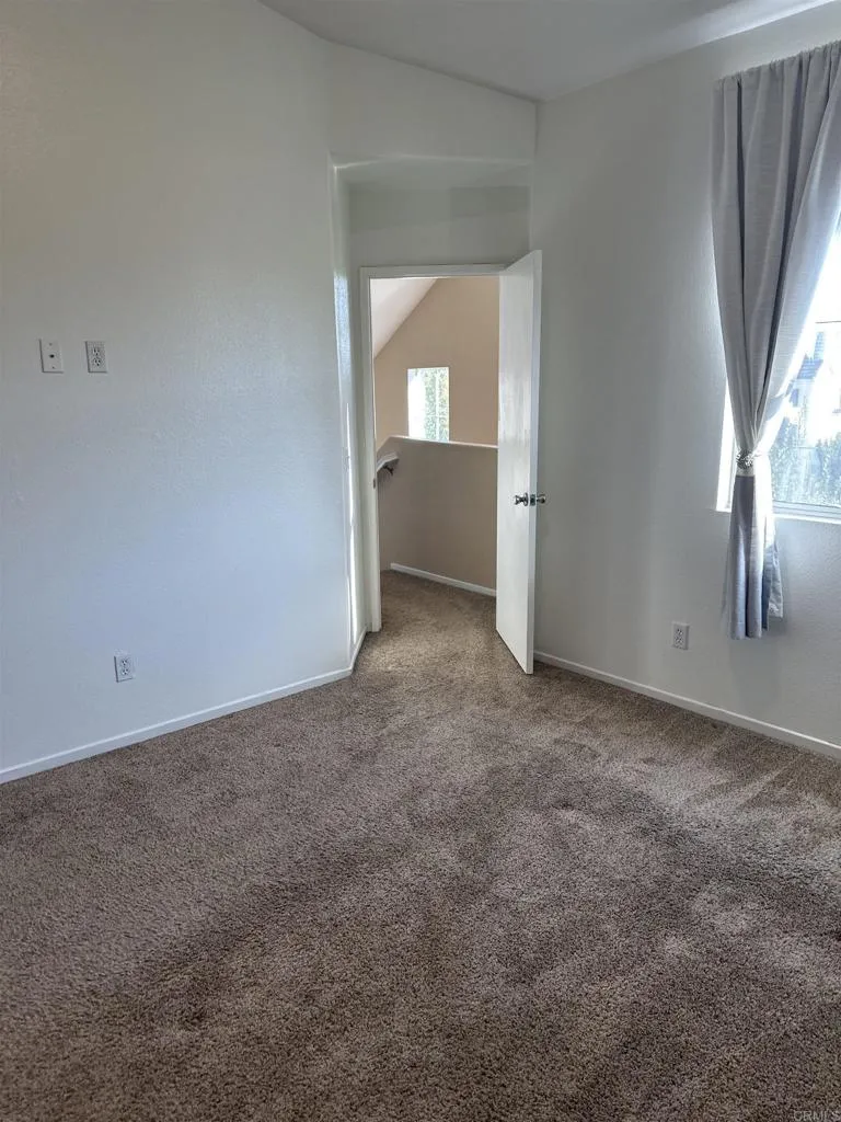 https://cdn.realtyfeed.com/cdn/127/306323625/ff88aea39bbb23b5072a8b51b130d72f.webp