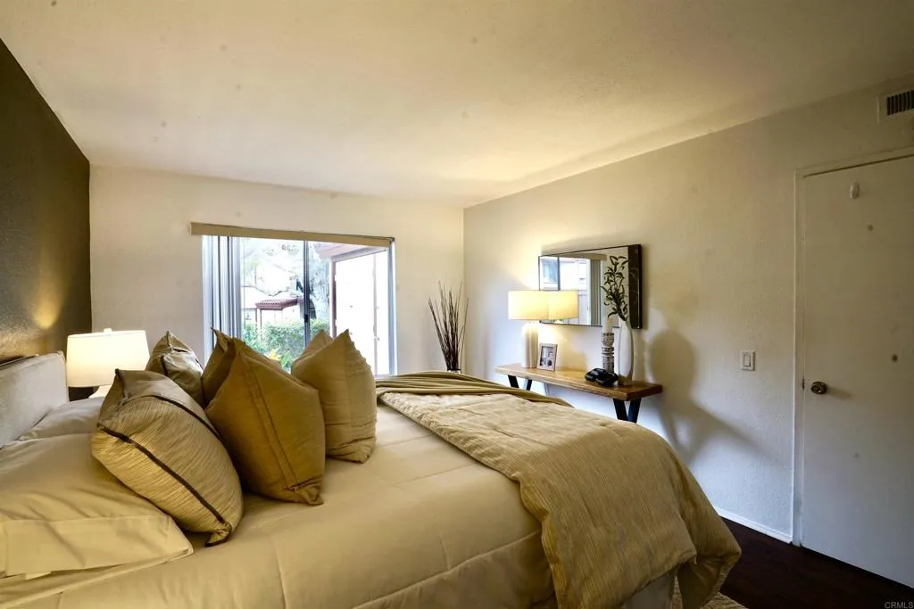 Photo #4: PTP2407531 Listing 