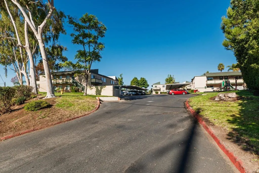 https://cdn.realtyfeed.com/cdn/127/306324524/120088b4f9342b690c4619388137c76a.webp