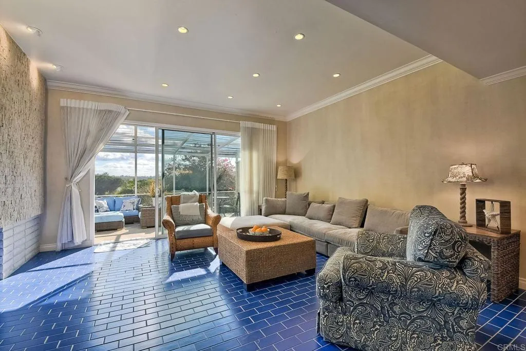 Photo #3: NDP2410593 Listing 