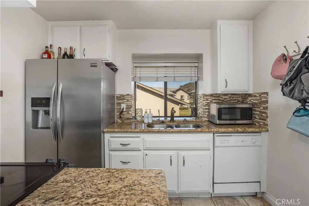Photo #8: SW24251400 Listing: Photo #8