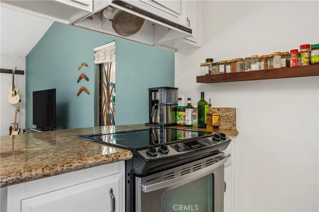 Photo #5: SW24251400 Listing 