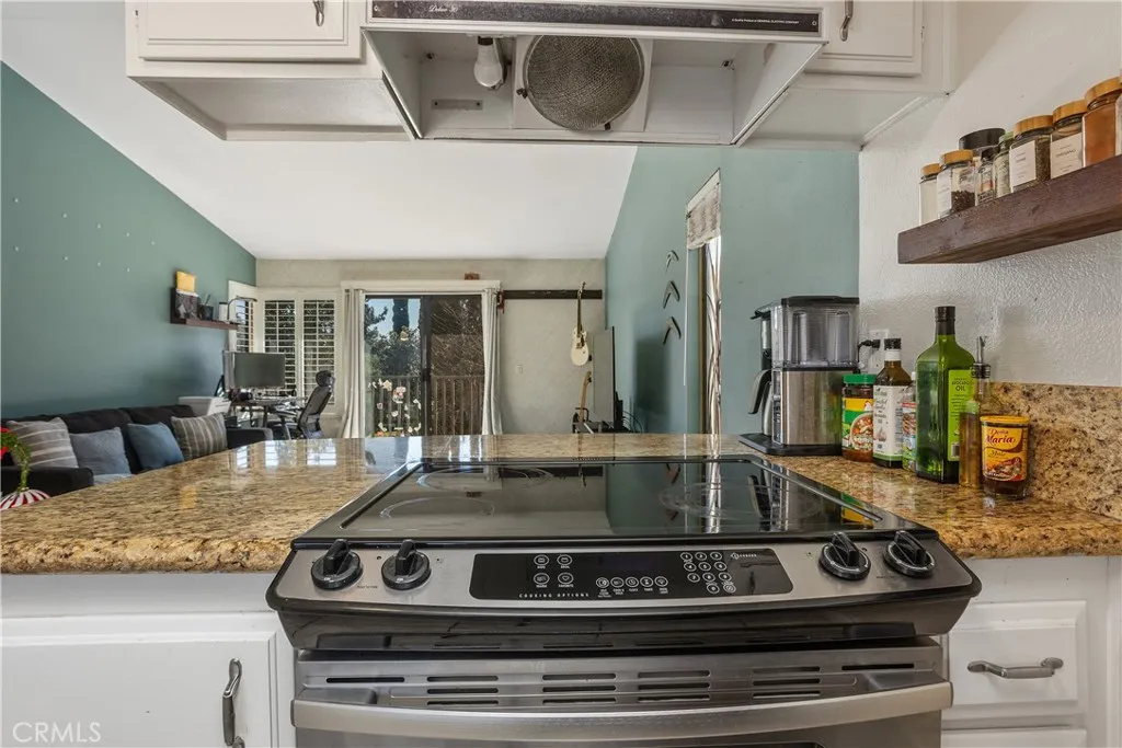 Photo #15: SW24251400 Listing: Photo #15