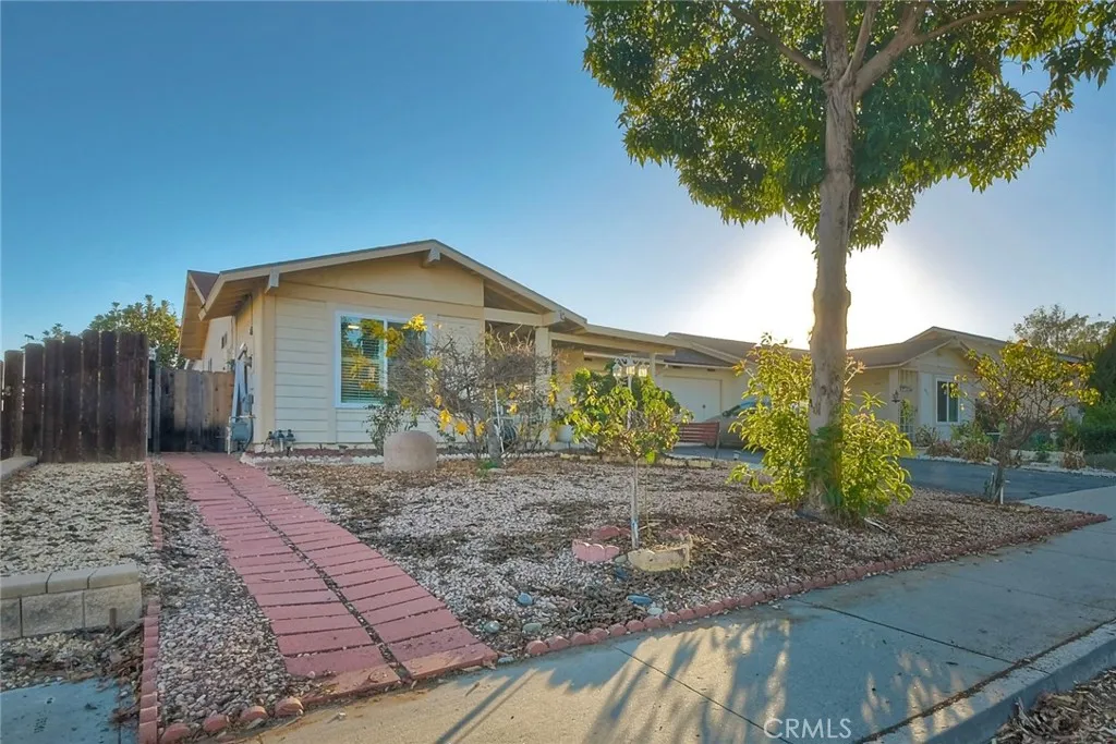 Photo #2: ND24251540 Listing 