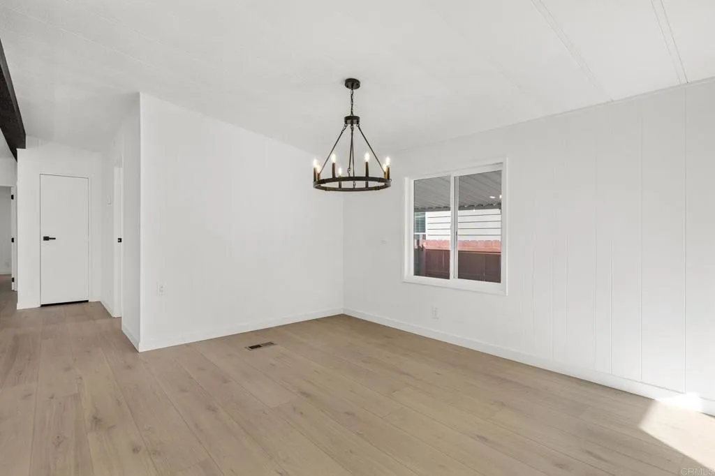 https://cdn.realtyfeed.com/cdn/127/306327378/0a0d52d7507f3719f6354dad80138a5c.webp