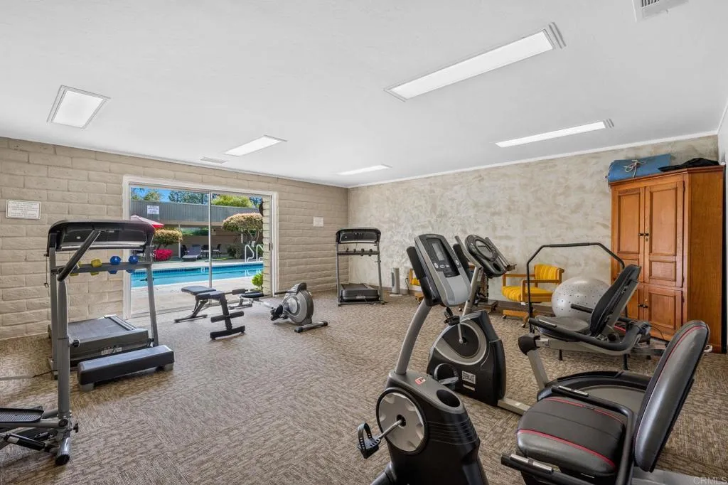https://cdn.realtyfeed.com/cdn/127/306327378/91728ca246a7fb85118d11a95b23fb31.webp
