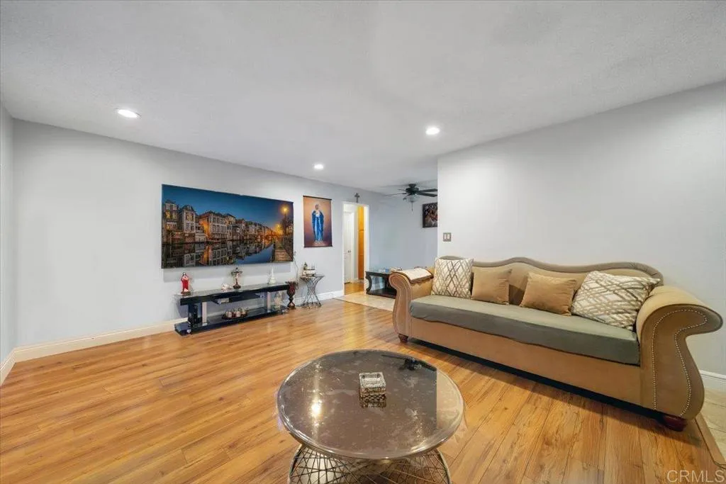 Photo #6: PTP2407660 Listing 