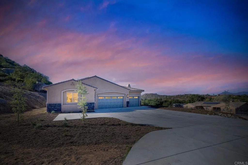 https://cdn.realtyfeed.com/cdn/127/306328383/751149c3675fcad1974068c0c7e24618.webp