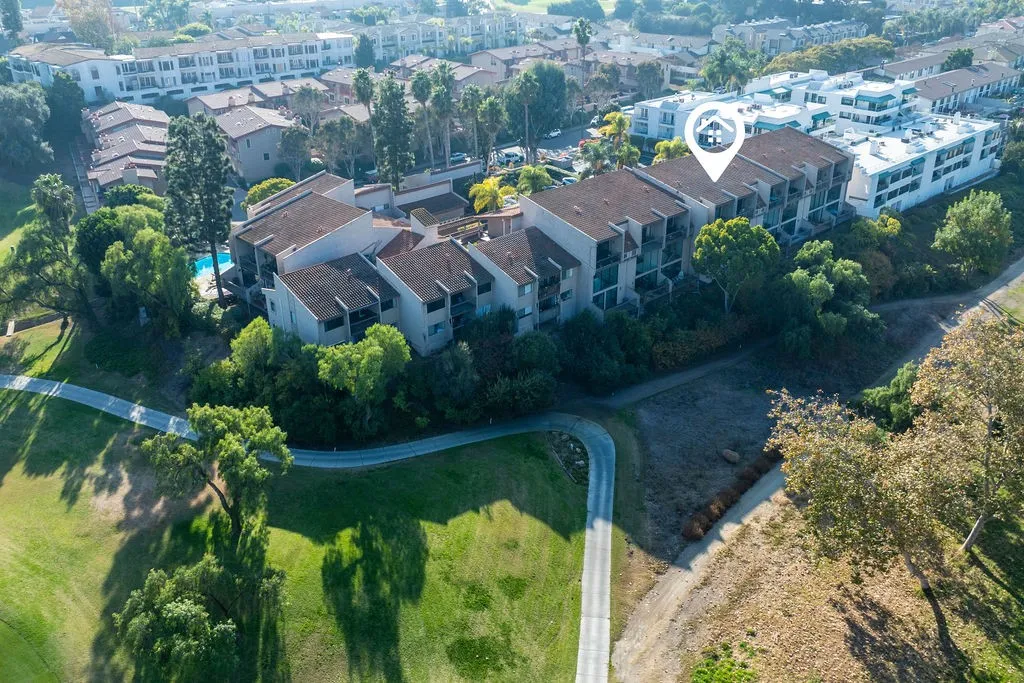 https://cdn.realtyfeed.com/cdn/127/306328959/2d5269a3987e5e794ab48cbf36a40d65.webp
