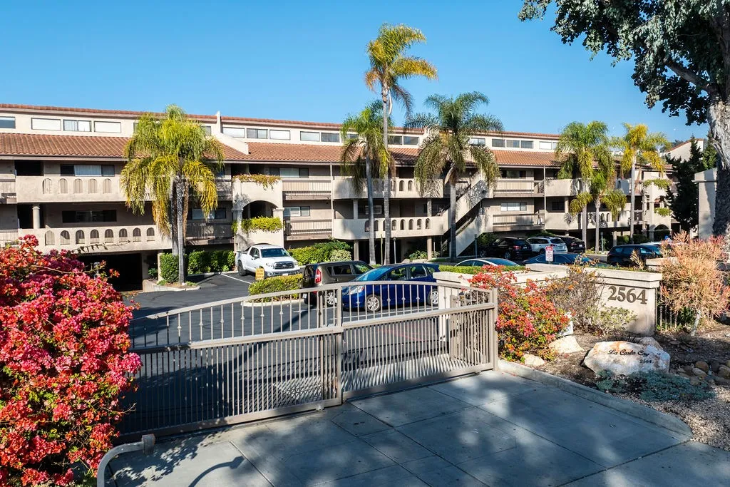 https://cdn.realtyfeed.com/cdn/127/306328959/2fc4e5a391deb70e30a910202fbf2a3a.webp