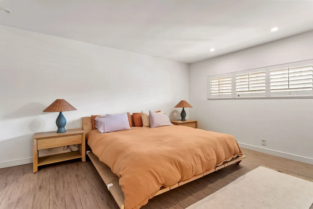 https://cdn.realtyfeed.com/cdn/127/306328959/70fe0d6719edcb1459a7cd577f0c077c.webp
