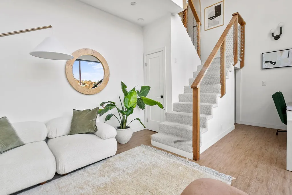 https://cdn.realtyfeed.com/cdn/127/306328959/7d87d4f035feebf2ab3cb8c9aac68a8d.webp
