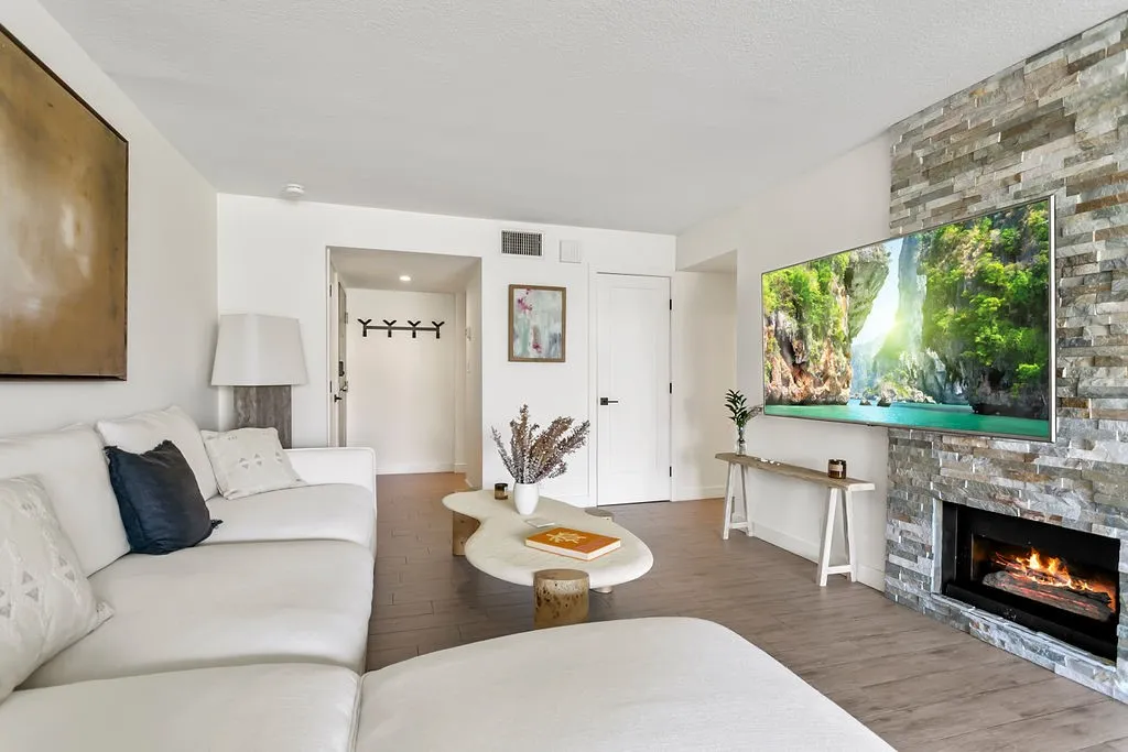 https://cdn.realtyfeed.com/cdn/127/306328959/966939b3ae18bc8d76c8f4a71f5f5b29.webp