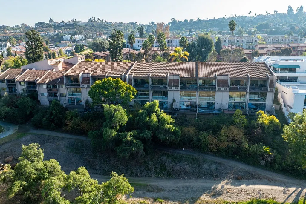 https://cdn.realtyfeed.com/cdn/127/306328959/ba826271f5ded305d6faf48be73f7b02.webp