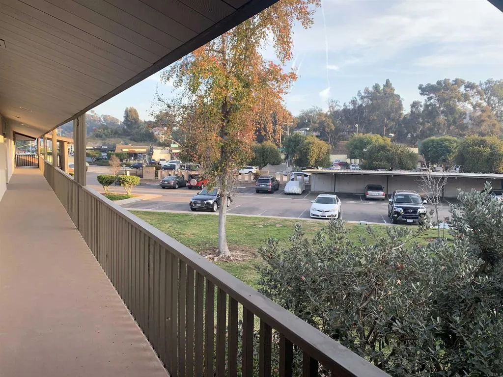Photo #3: PTP2407717 Listing 