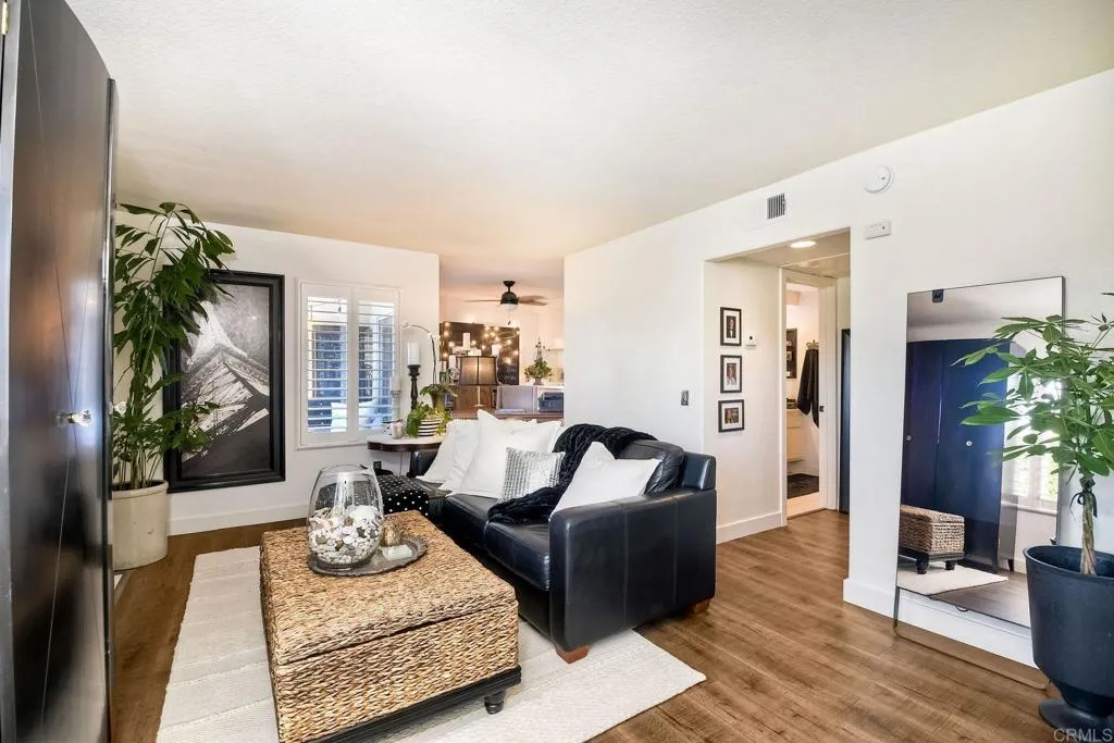 Photo #6: NDP2410755 Listing 