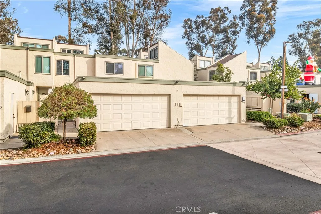 Photo #2: TR24254405 Listing 