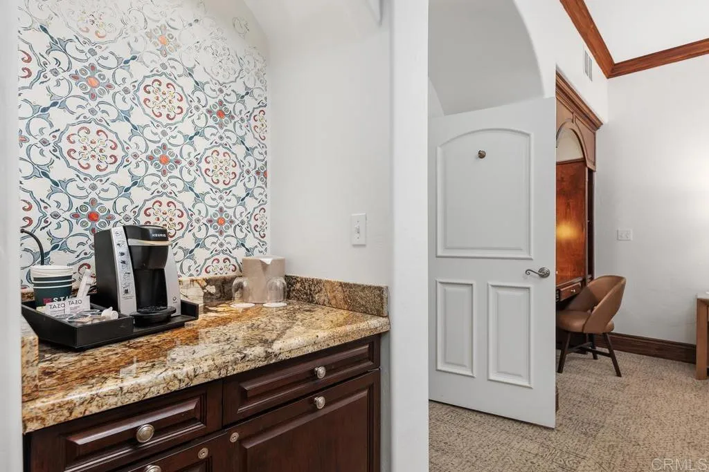 https://cdn.realtyfeed.com/cdn/127/306331620/10c4b758013ca4a5c3990939c80756f1.webp
