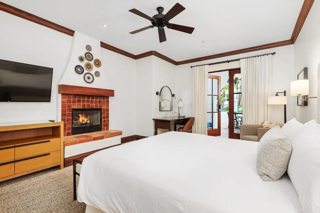 https://cdn.realtyfeed.com/cdn/127/306331620/8bbed6d148d64602d369682834877bbb.webp