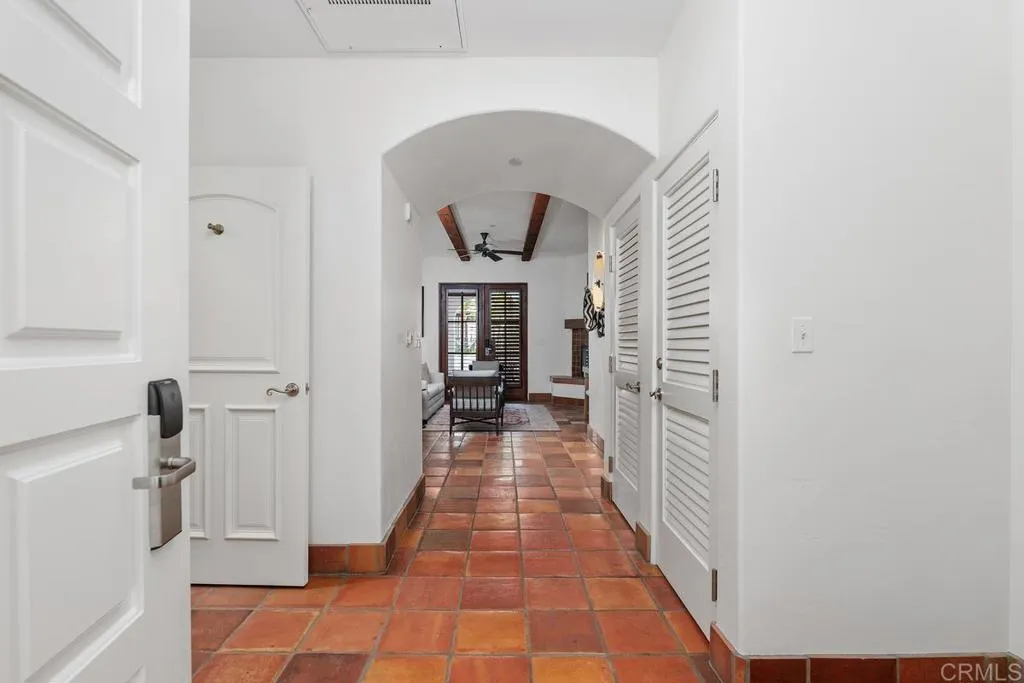 Photo #4: NDP2410801 Listing 