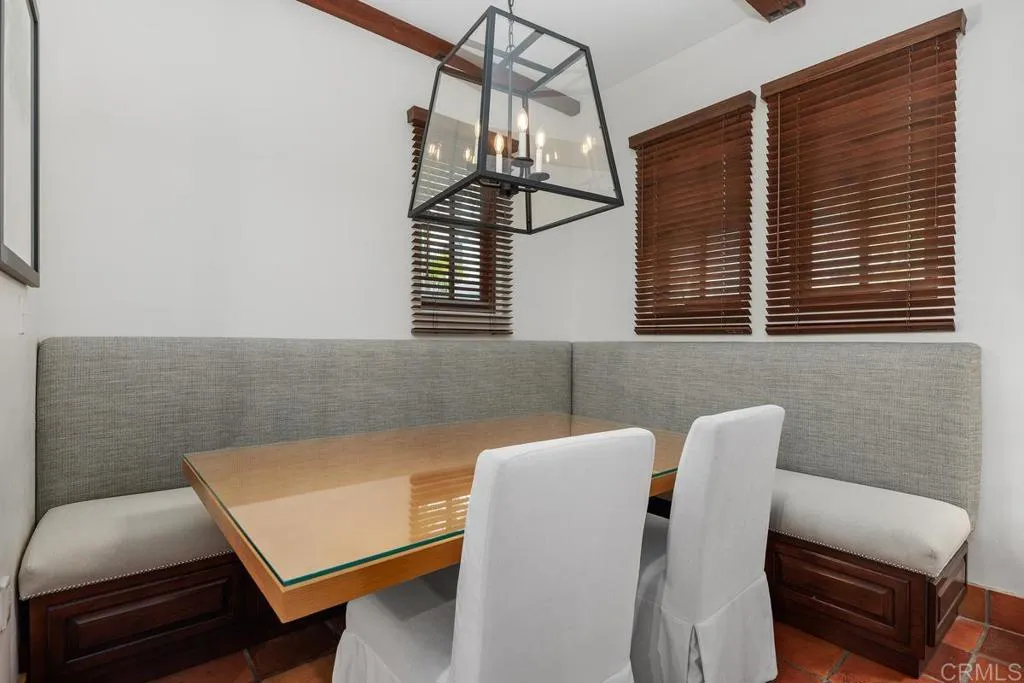 https://cdn.realtyfeed.com/cdn/127/306331620/f88d50697ce8eaf4490f57c19ab4a981.webp
