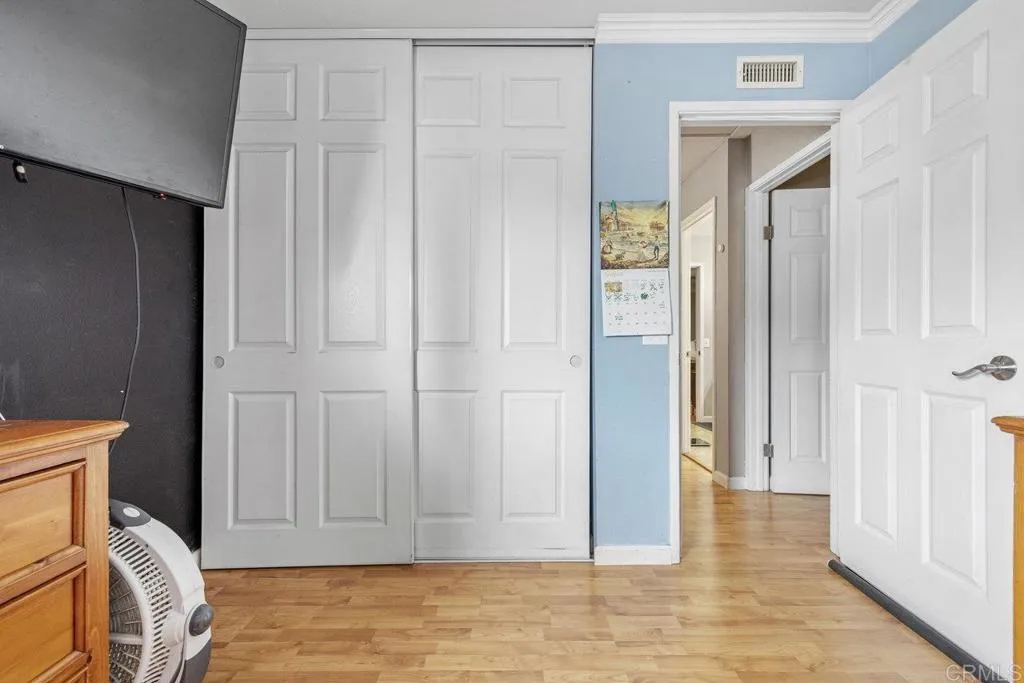 https://cdn.realtyfeed.com/cdn/127/306331778/49e6f0439121b93a8f07aef723f37c03.webp