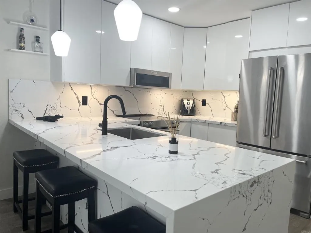https://cdn.realtyfeed.com/cdn/127/306332920/f6b3d3b1d9457287f6590a70888f37b1.webp