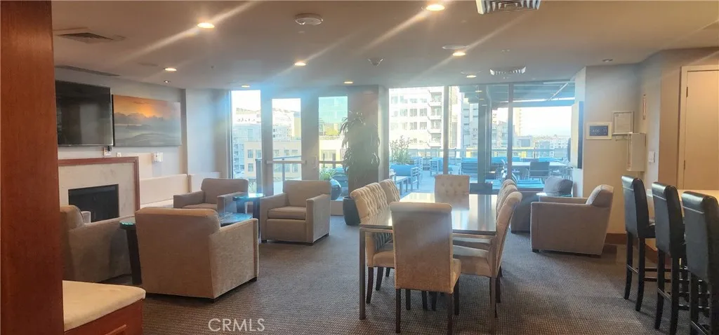 https://cdn.realtyfeed.com/cdn/127/306333033/2b21ec3a49b8e293073ee907fd9de4c3.webp