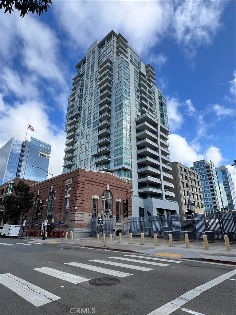 https://cdn.realtyfeed.com/cdn/127/306333033/40f788309dc4edf7a3a732efa2746877.webp