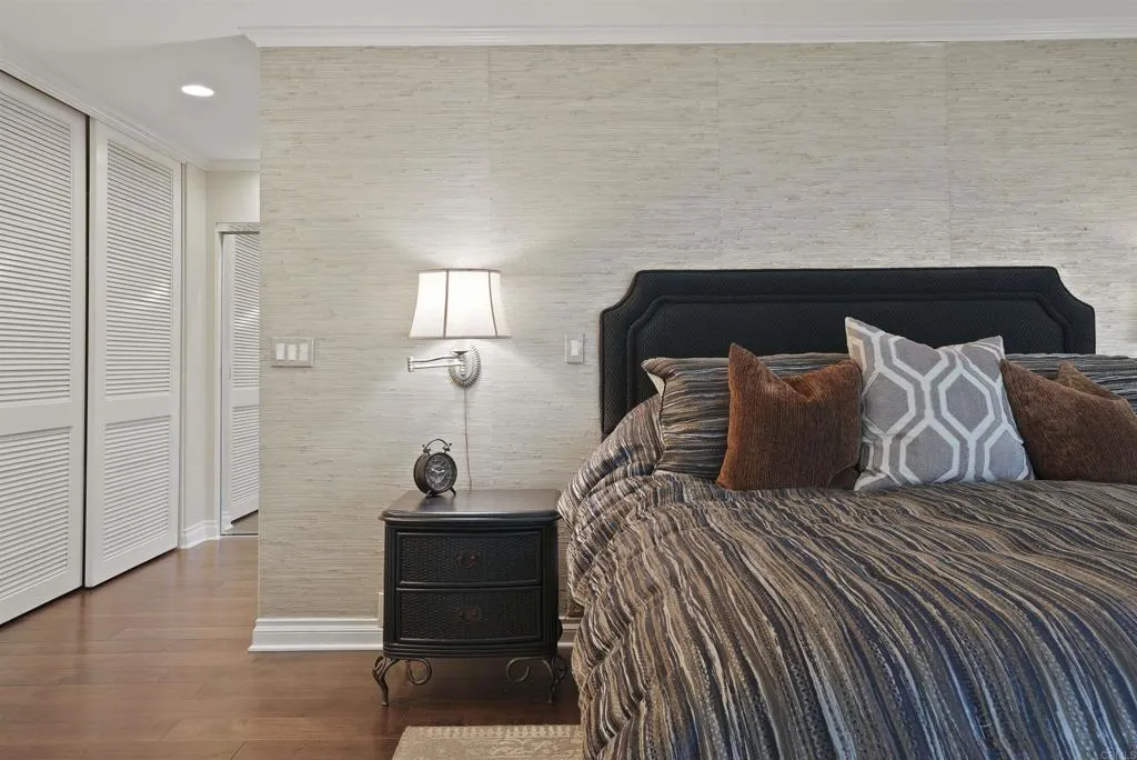 https://cdn.realtyfeed.com/cdn/127/306333079/21096afa2e91559f0150321326a5c1c9.webp
