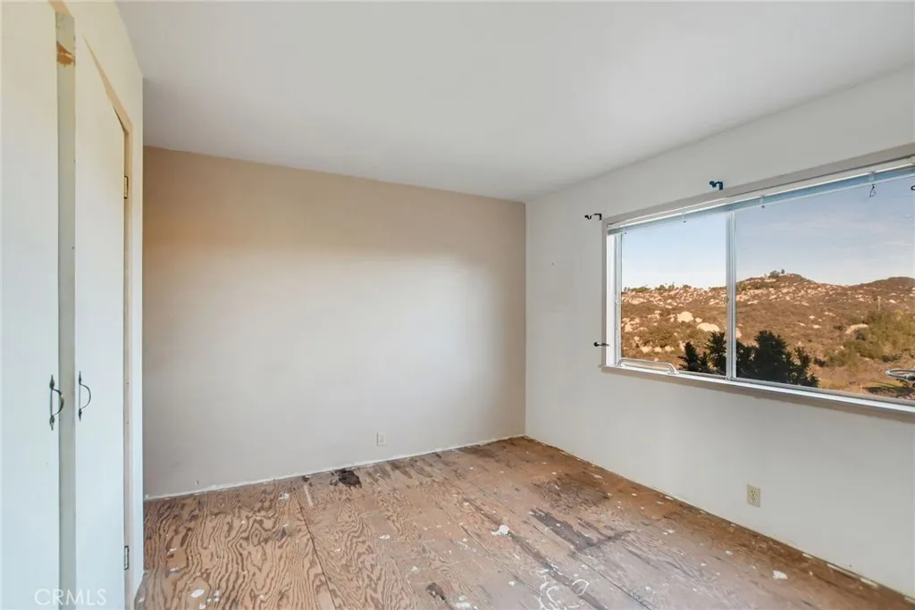 https://cdn.realtyfeed.com/cdn/127/306333080/6045d4be20fecbc8f5bdc4e80cf55b13.webp