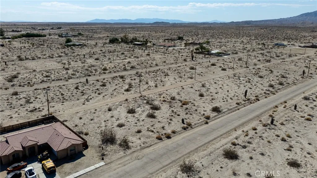 1531 Indian Ocean, Thermal, Ca 92274 - Photo 4 of 12, Thermal, CA