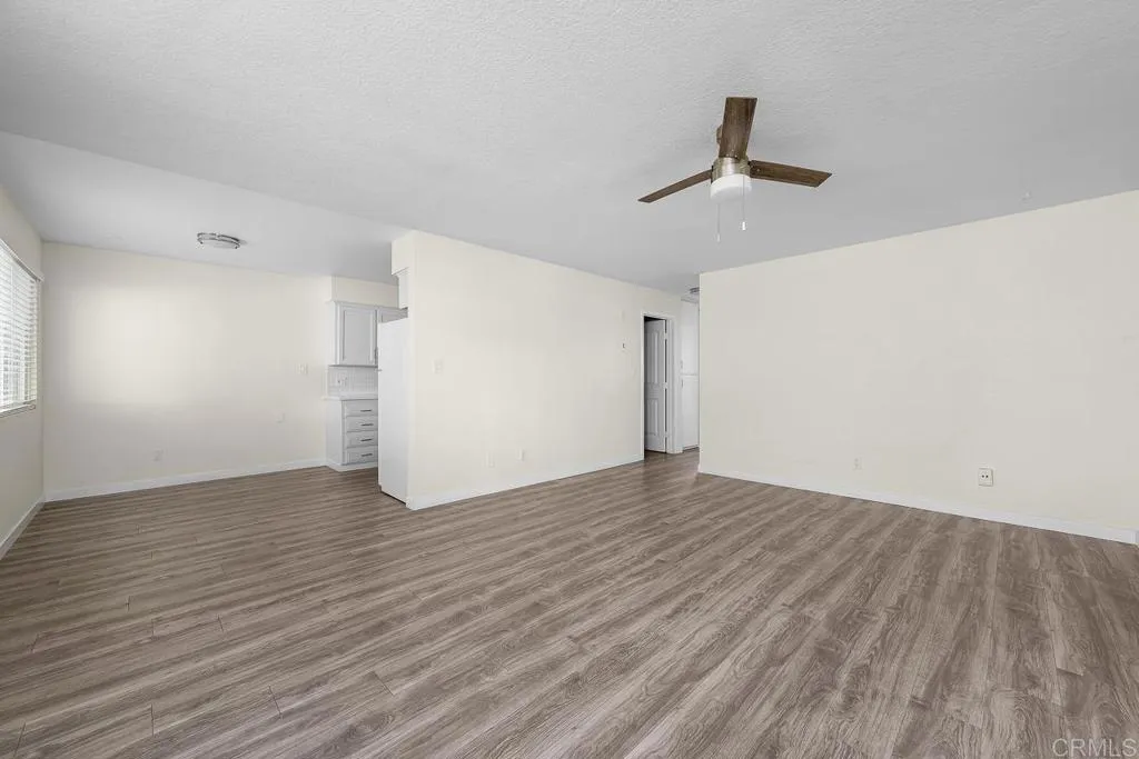 Photo #4: PTP2500113 Listing 