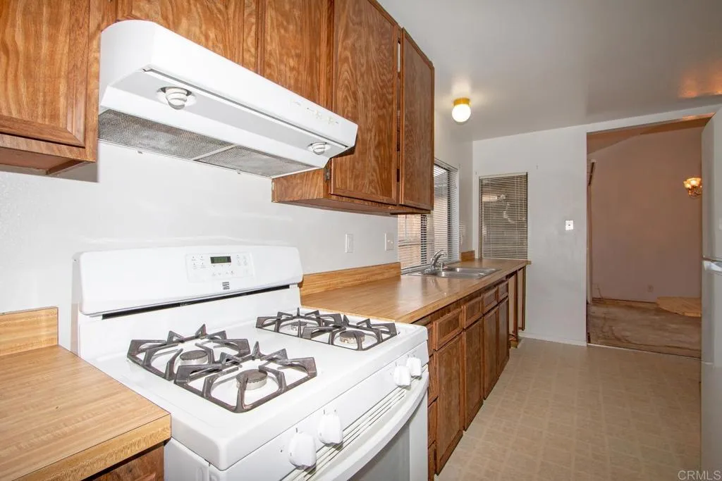 https://cdn.realtyfeed.com/cdn/127/306334345/21c38793d95e5676ddd4e8b8047020ca.webp