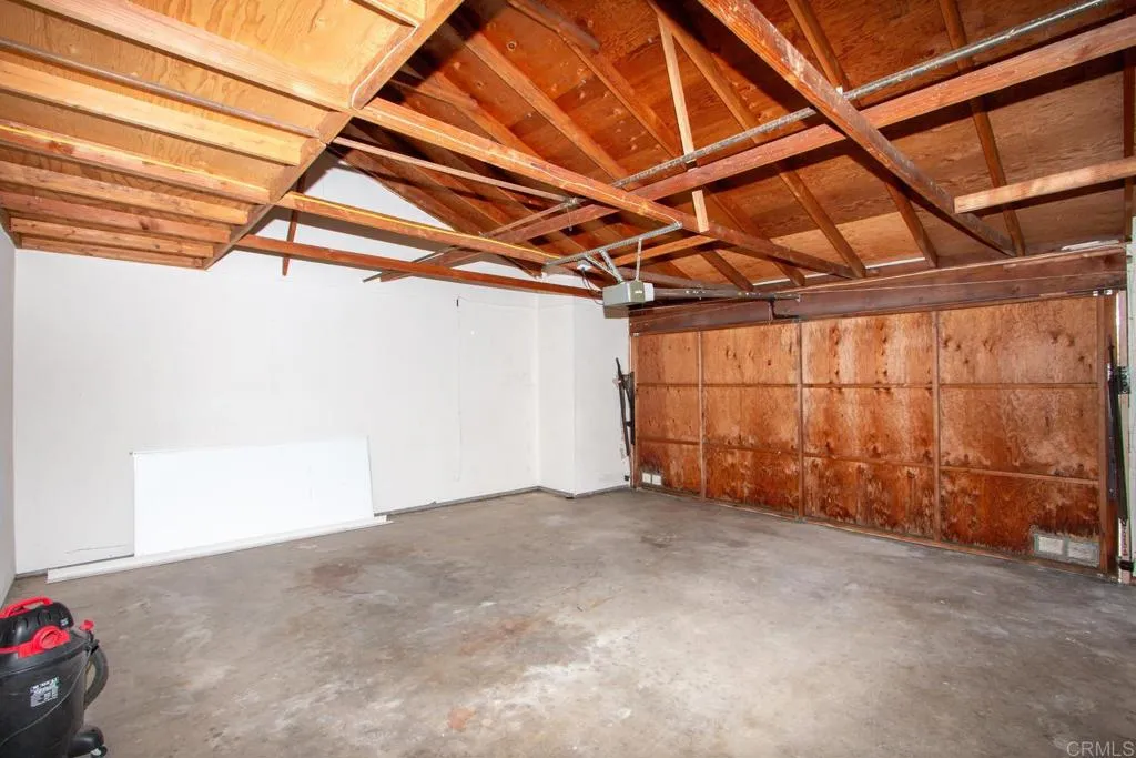 https://cdn.realtyfeed.com/cdn/127/306334345/f97f39135a96103f61083b3e77bd3911.webp