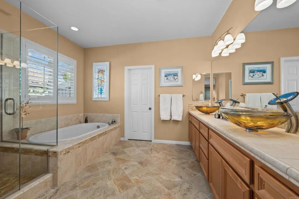 https://cdn.realtyfeed.com/cdn/127/306334934/d30129c52c742f5ec5a5a7e7878ab356.webp