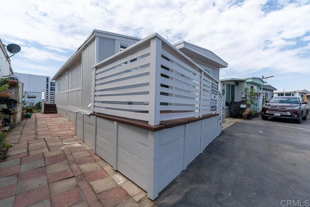 https://cdn.realtyfeed.com/cdn/127/306335956/3179eef3b22cc976ad62ba336876eb4e.webp
