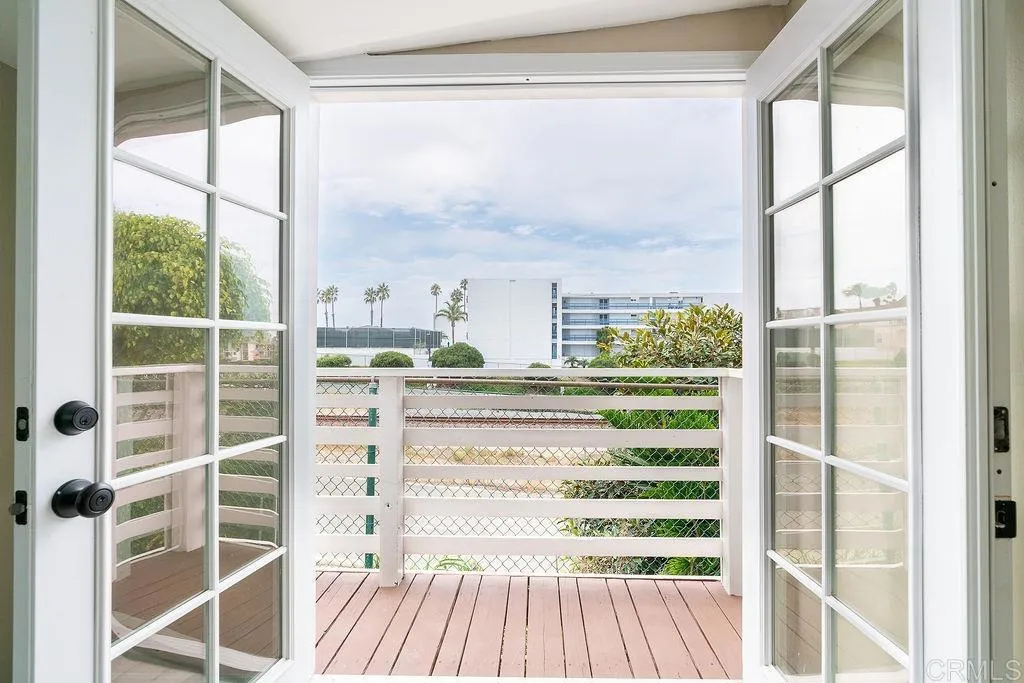 https://cdn.realtyfeed.com/cdn/127/306335956/3a179568ac25240fe27b108f280a6bf6.webp