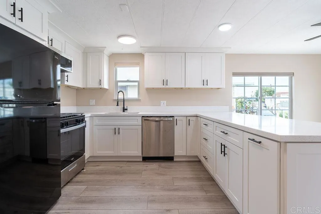 https://cdn.realtyfeed.com/cdn/127/306335956/5705ce5fde2a1b00982a084a27500ab1.webp