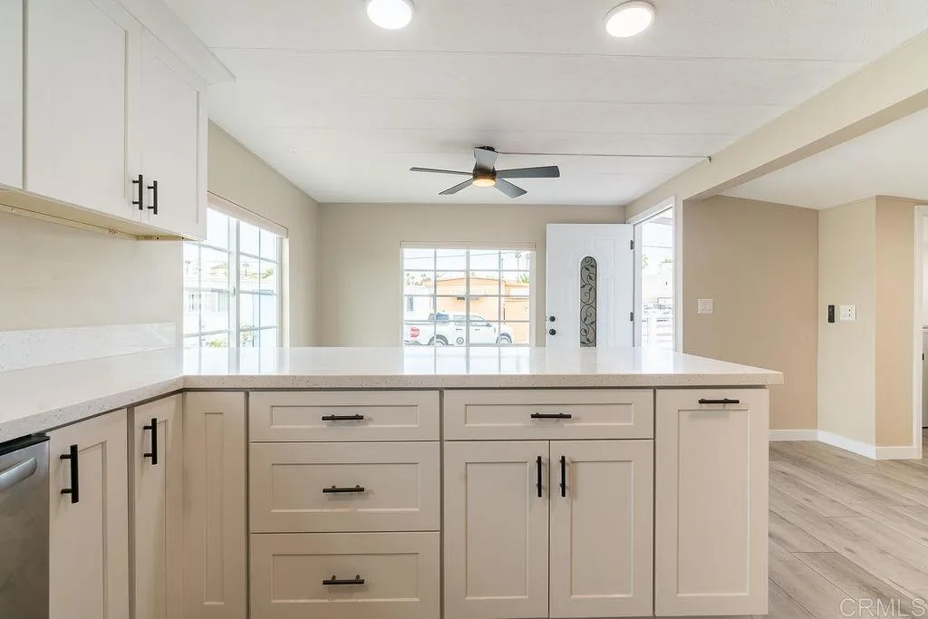 https://cdn.realtyfeed.com/cdn/127/306335956/9201af27a313187961c19edbb5487a06.webp