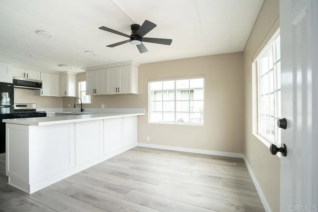 https://cdn.realtyfeed.com/cdn/127/306335956/bb400d2534ecb873f4722dc85753a231.webp