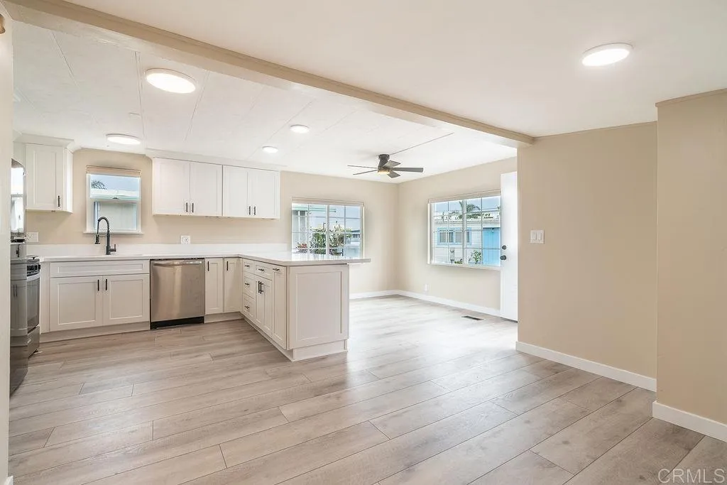 https://cdn.realtyfeed.com/cdn/127/306335956/cdf79dcb9f378478730961d88e3e3698.webp